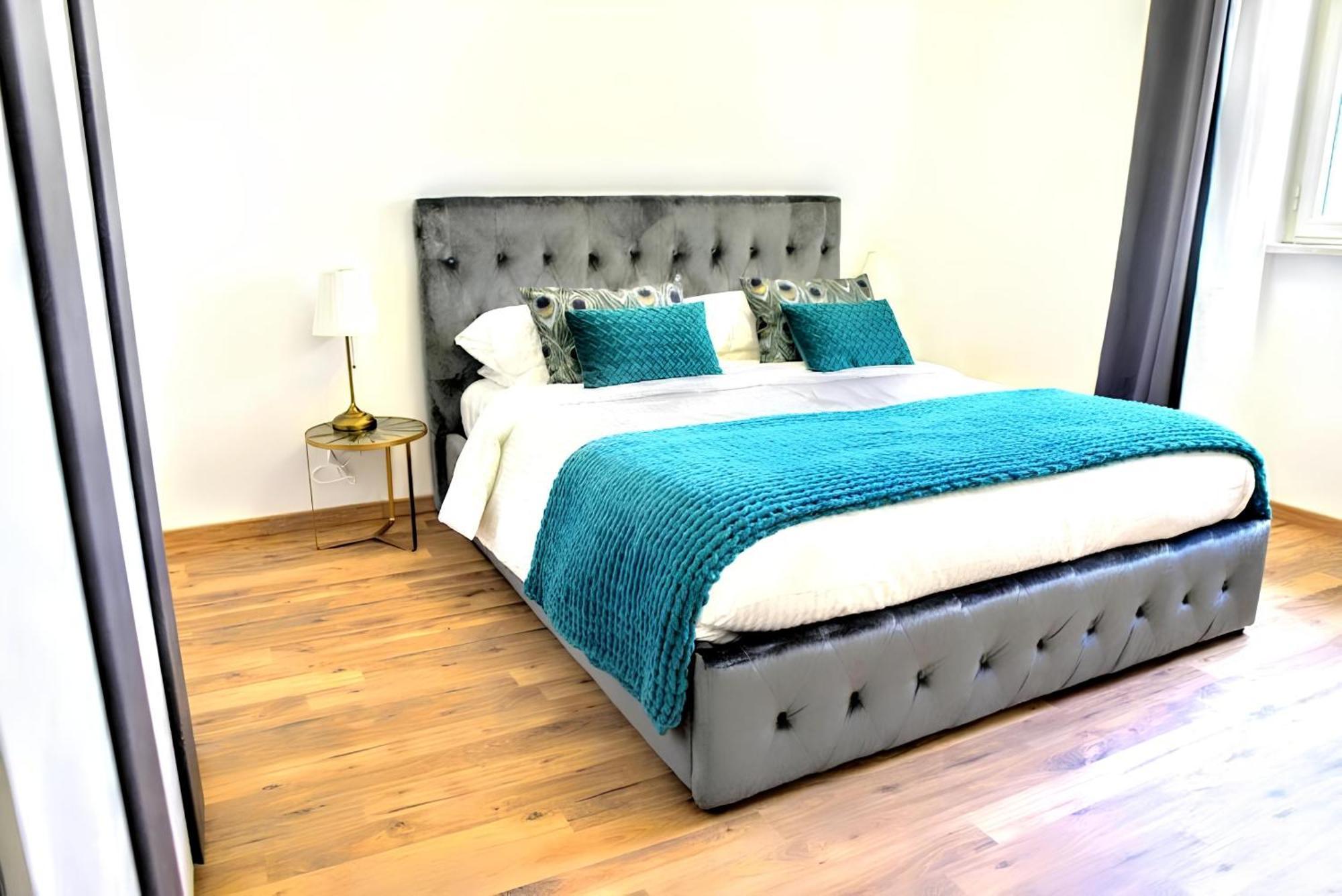 Ferienwohnung Vuel Sea View House -10 Minutes From The Airport Fiumicino Exterior foto