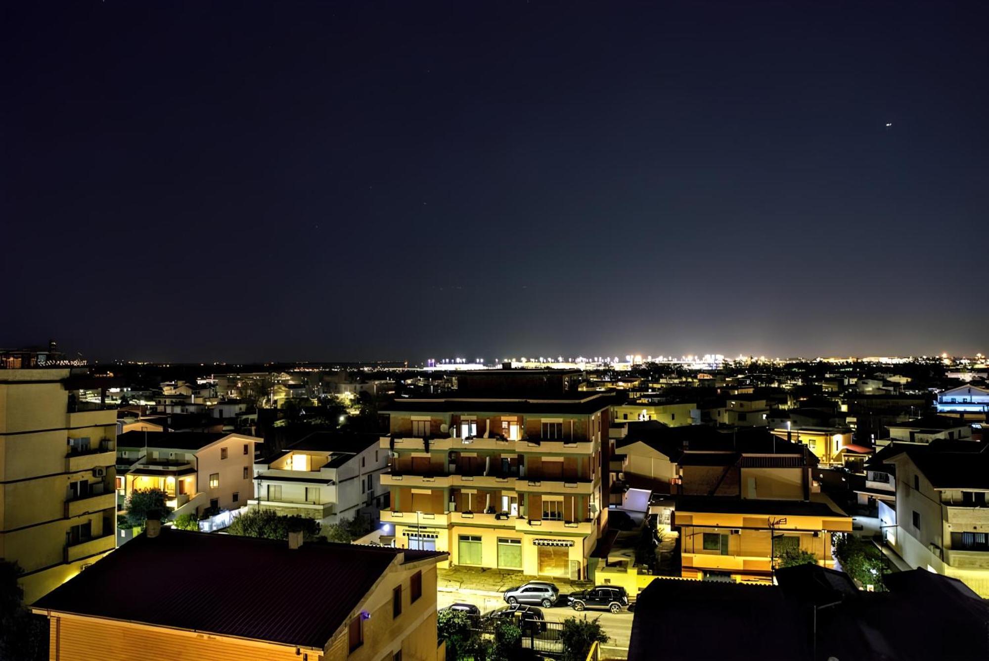 Ferienwohnung Vuel Sea View House -10 Minutes From The Airport Fiumicino Exterior foto
