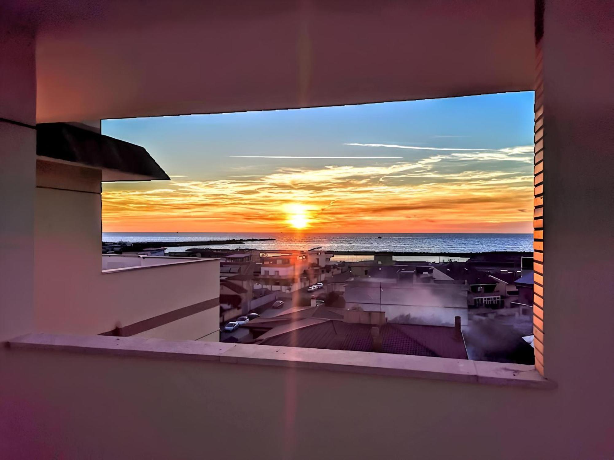 Ferienwohnung Vuel Sea View House -10 Minutes From The Airport Fiumicino Exterior foto
